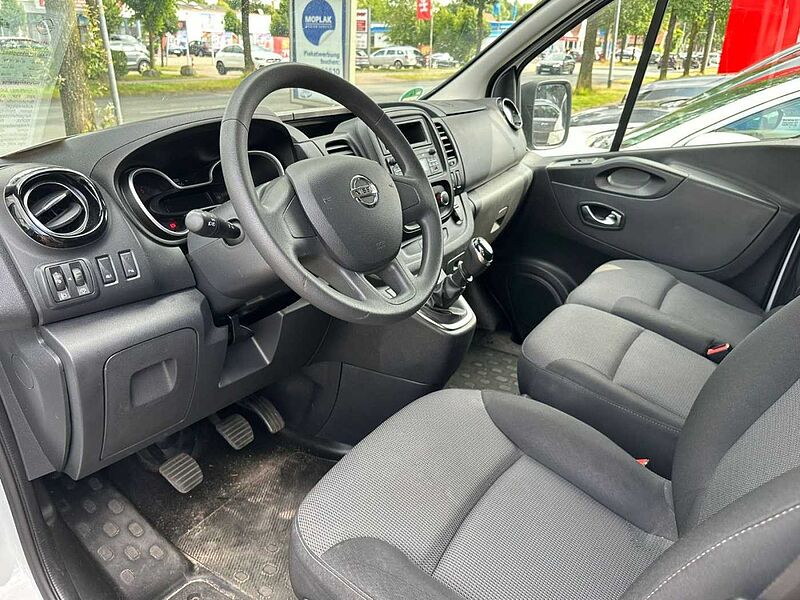 Nissan NV300 Kastenwagen L2H1 2,9t PRO AC