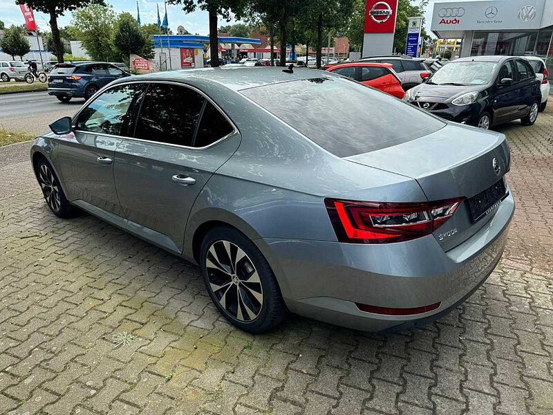 SKODA Superb Lim. Ambition Automatik