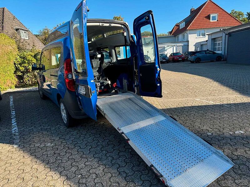 Opel Combo D Selection *Behinderten-Transport Umbau*