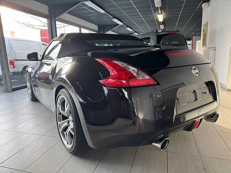 Nissan 370Z 370 Z Roadster Pack