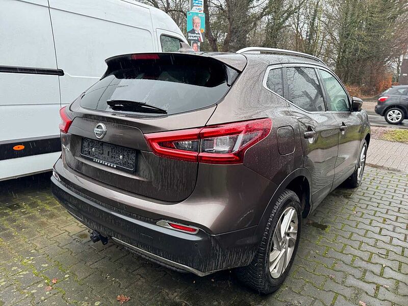 Nissan Qashqai 1.3 N-Connecta Automatik