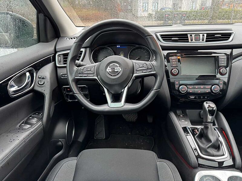 Nissan Qashqai 1.3 N-Connecta Automatik